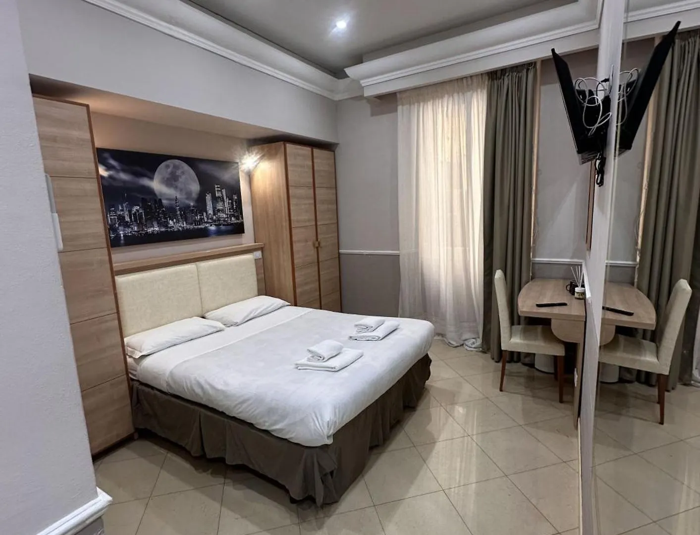 J&M Suite Roma Spqr Olaszország